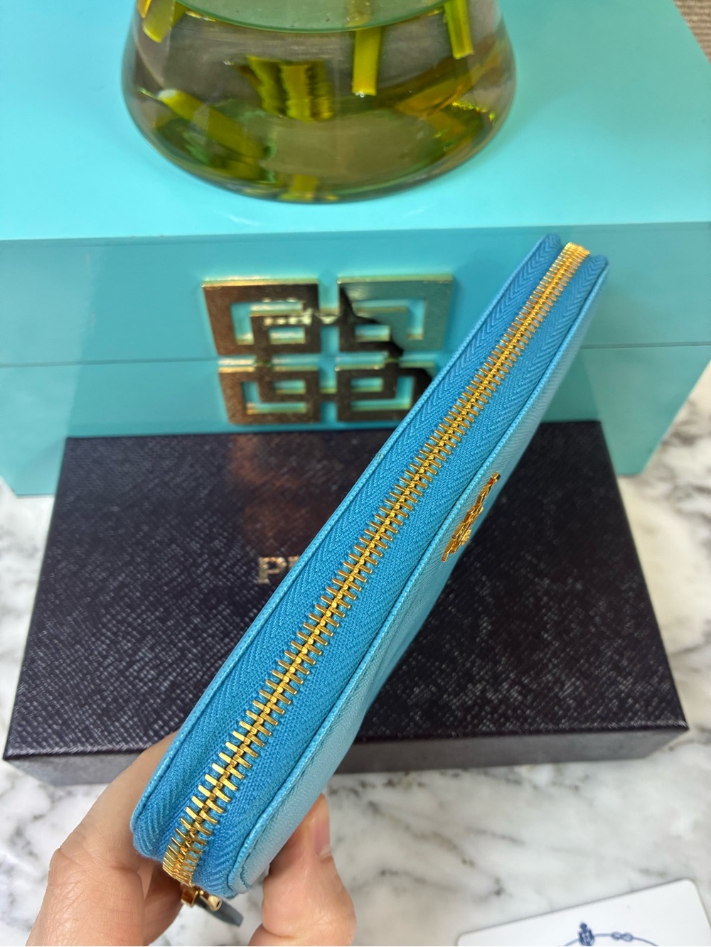 Prada Voyage Blue Saffiano Leather Zip Around Wallet - Pristine Condition - Picture 3 of 13